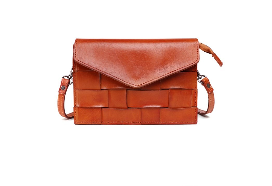 Vintage vegetable tanned leather shoulder bag