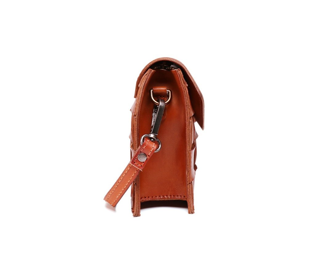 Vintage vegetable tanned leather shoulder bag